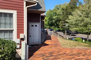 295 N Sycamore St, Newtown, PA 18940 - Photo 11