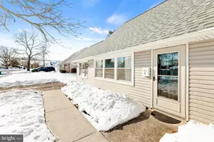 2 Norman Ave, Levittown, PA 19055 - Photo 5