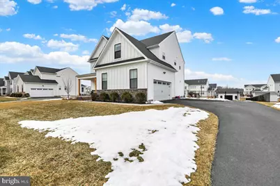 1076 Mariwill Drive, Quakertown, PA 18951 - Photo 3