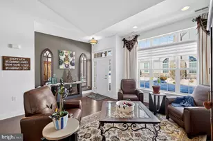 284 Willow Dr, Newtown, PA 18940 - Photo 5