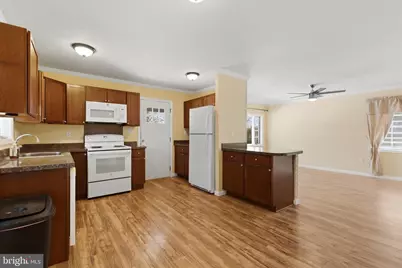 406 Pinewood Drive #S, Levittown, PA 19054 - Photo 13