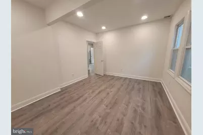 437 W Bridge Street, Morrisville, PA 19067 - Photo 5