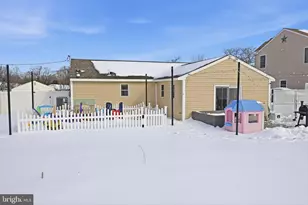 201 Allendale Dr, Morrisville, PA 19067 - Photo 29