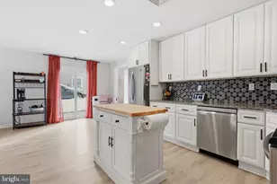 201 Allendale Dr, Morrisville, PA 19067 - Photo 11