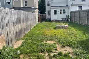 416 Washington St, Bristol, PA 19007 - Photo 11