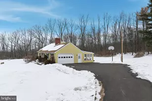 1627 Diamond St, Sellersville, PA 18960 - Photo 3