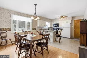 1627 Diamond St, Sellersville, PA 18960 - Photo 7