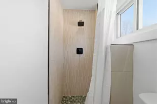 509 Pond St, Bristol, PA 19007 - Photo 15