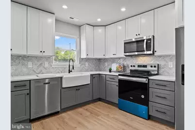 2818 Avenue E, Levittown, PA 19056 - Photo 3