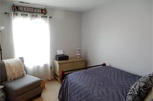 810 Diamond Dr, Newtown, PA 18940 - Photo 11