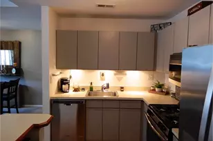 810 Diamond Dr, Newtown, PA 18940 - Photo 9