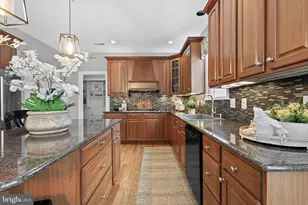 301 Brookside Ct, Chalfont, PA 18914 - Photo 15