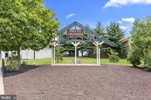 702 Corson St, Bristol, PA 19007 - Photo 35