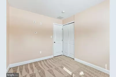 302 Oaktree Drive, Levittown, PA 19055 - Photo 25