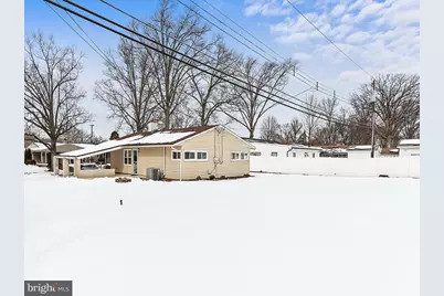 302 Oaktree Drive, Levittown, PA 19055 - Photo 31