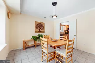 18 Golf Club Dr, Langhorne, PA 19047 - Photo 9