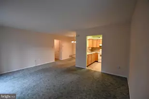 732 Sparrow Ln, Langhorne, PA 19047 - Photo 11