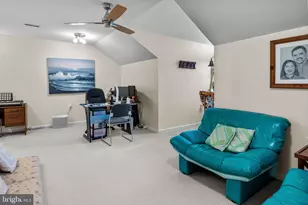 146 Fairway Dr, Warminster, PA 18974 - Photo 29