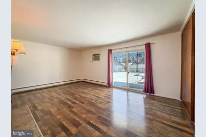 19 Butterfly Lane, Levittown, PA 19054 - Photo 13