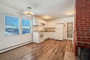 19 Butterfly Ln, Levittown, PA 19054 - Photo 11