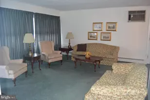 55 Kindle Ln, Levittown, PA 19055 - Photo 5