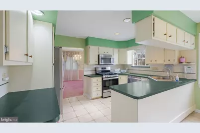 64 Springwood Drive, Southampton, PA 18966 - Photo 11