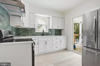 7122 N Radcliffe Street, Bristol, PA 19007 - Photo 9