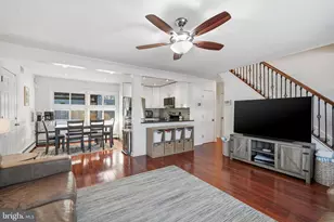 29 New Pond Ln, Levittown, PA 19054 - Photo 7