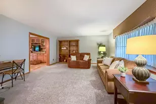 336 Fox Hollow Dr, Feasterville-Trevose, PA 19053 - Photo 5