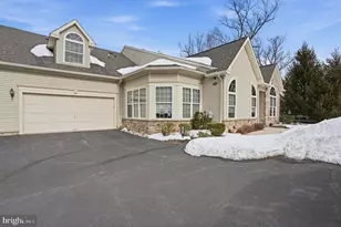 173 Villa Dr, Warminster, PA 18974 - Photo 1