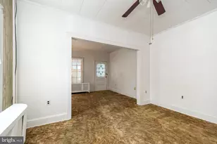 2002 Edgely Rd, Levittown, PA 19057 - Photo 15