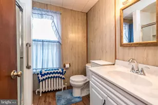 2002 Edgely Rd, Levittown, PA 19057 - Photo 23