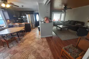 33 Laurel Ln, Levittown, PA 19054 - Photo 5