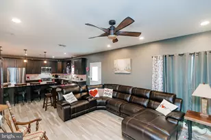 100 Elderberry Dr, Levittown, PA 19054 - Photo 13