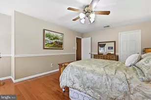 297 Cliveden Dr, Newtown, PA 18940 - Photo 23