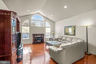 64 Villa Dr, Warminster, PA 18974 - Photo 3