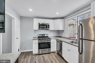 320 Stockham Ave, Morrisville, PA 19067 - Photo 17