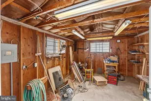 57 Palm Ln, Levittown, PA 19054 - Photo 27