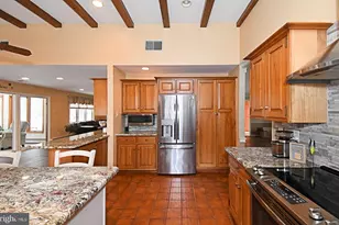 6196 Washington Ln, Bensalem, PA 19020 - Photo 11