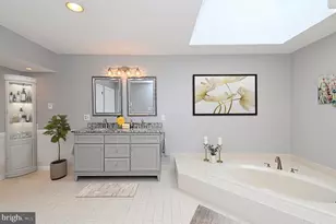 6196 Washington Ln, Bensalem, PA 19020 - Photo 31