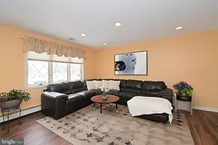 6196 Washington Ln, Bensalem, PA 19020 - Photo 17