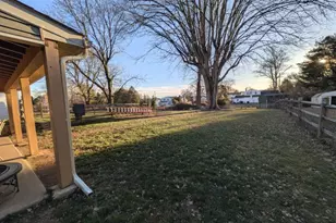 786 Boxwood Dr, Warminster, PA 18974 - Photo 19