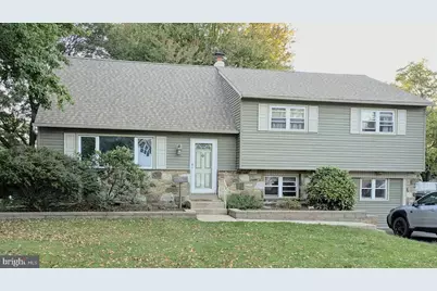 786 Boxwood Drive, Warminster, PA 18974 - Photo 1