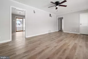 130 Lebbie Ln, Fairless Hills, PA 19030 - Photo 7