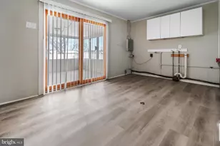 130 Lebbie Ln, Fairless Hills, PA 19030 - Photo 25