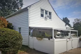 34A E Holland Rd, Southampton, PA 18966 - Photo 3