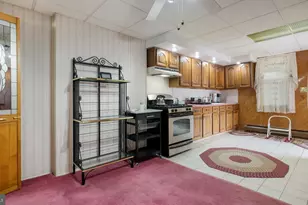 1902 Trenton Ave, Bristol, PA 19007 - Photo 11