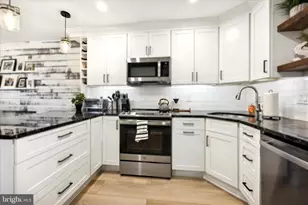 53 Pamela Ct, Levittown, PA 19057 - Photo 11