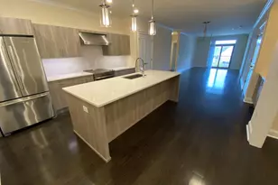 200 N Sycamore St, Newtown, PA 18940 - Photo 3