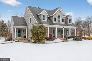 712 Broad St, Perkasie, PA 18944 - Photo 3